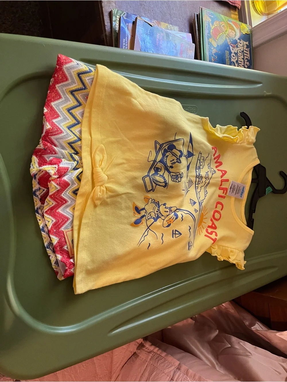 Disney Yellow Graphic Kids Tank Top with Multicolor Chevron Bib